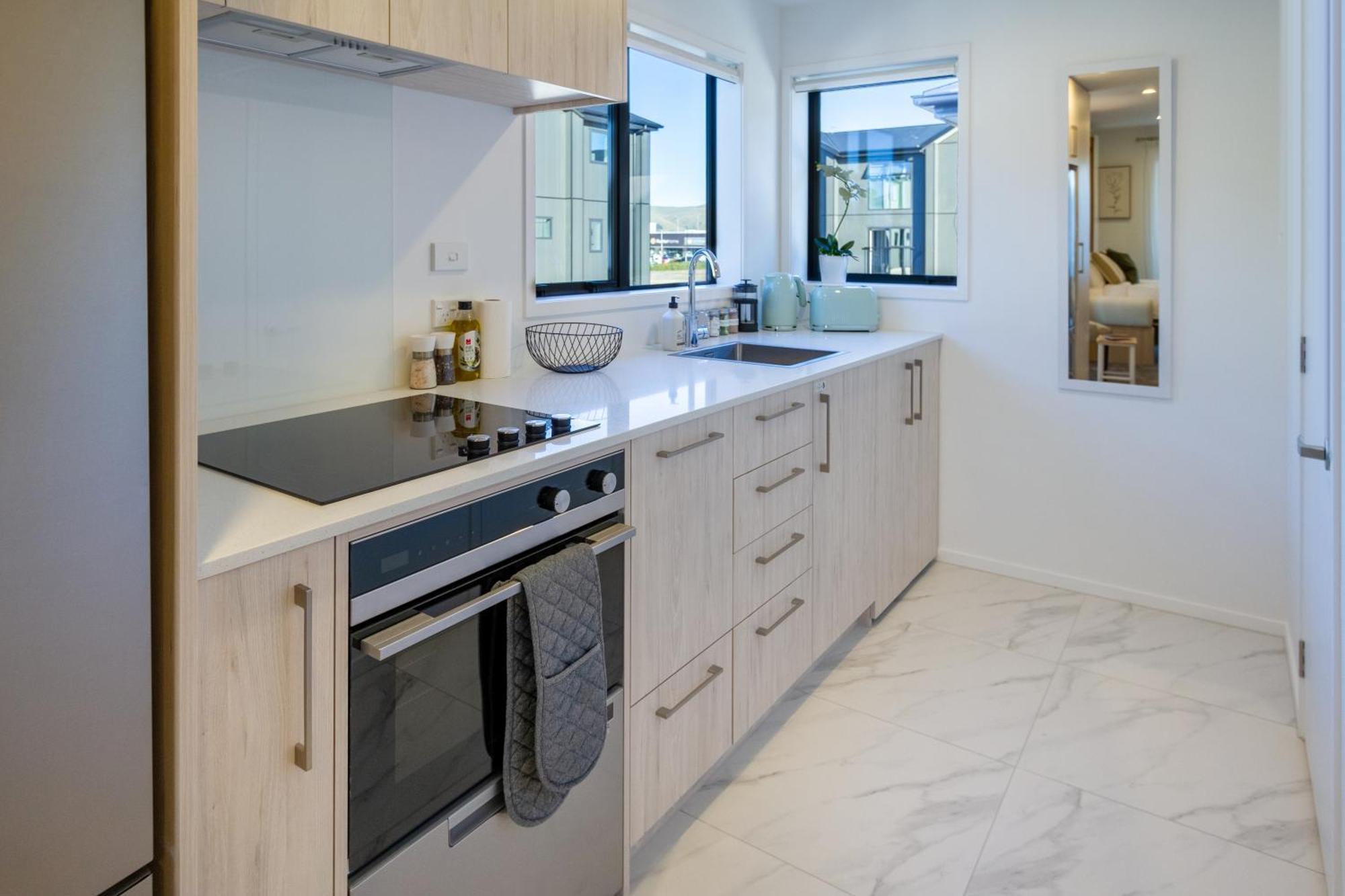 Luxury Studio With Balcony - Close To Supermarket Christchurch Ngoại thất bức ảnh