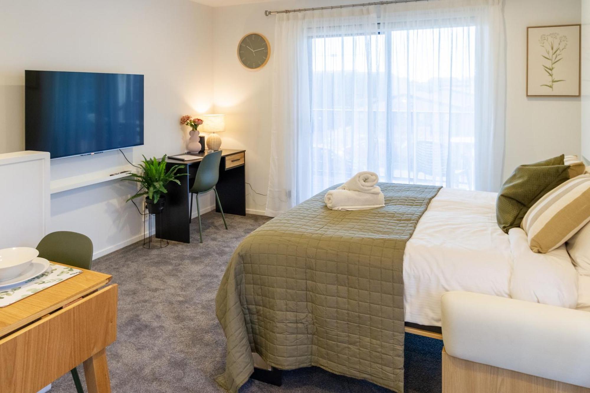 Luxury Studio With Balcony - Close To Supermarket Christchurch Ngoại thất bức ảnh